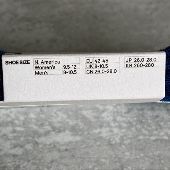 Lululemon Unisex Crew Socks Blue Large - Picture 4 of 5